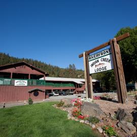 Indian Creek Lodge, hotell i Douglas City