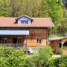 Sunleitn Ferienhäuser am Waldrand, hotel a Geiersthal