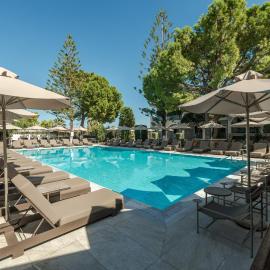 Contessa Hotel, viešbutis mieste Argasi