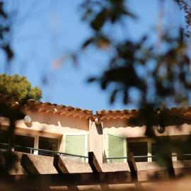 Résidence hôtelière Le Provençal à Giens - Bord de mer, viešbutis mieste Hjeras