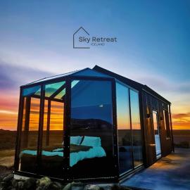 Aurora Glass Cabin I Private Sauna and Jacuzzi, Hotel in Hvolsvöllur