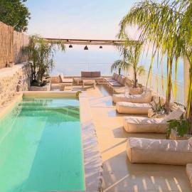 OIKOS Guesthouse & Rooftop โรงแรมในซูอิโอ