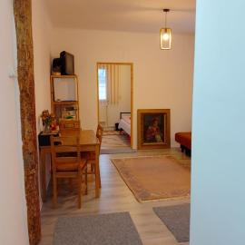 Happy Place Apartment