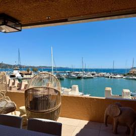Marcogevi - Superbe Duplex avec Vue Mer et Saint-Tropez