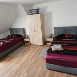 Schöne Vollausgestattete Monteurs- Gästewohnung in der Gartenstadt Leuna und nähe Geiseltalsee 2209