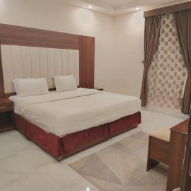 أبراج التاج للشقق المخدومة, hotel in Najran
