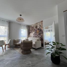 Apartamenty Szmaragdowy i Perłowy- Dworska 27A