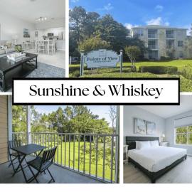 Sunshine & Whiskey - Condo Near Grand Boulevard