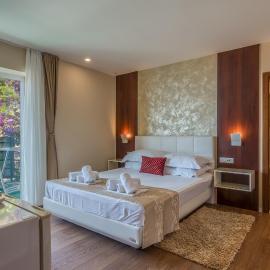 Villa Višnja, hotel in Brela