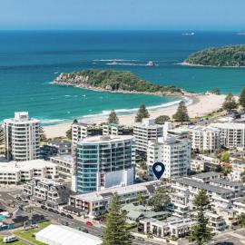 Luxury Beach Escape - 1 Bedroom Apartment 102sq, hotel in Mount Maunganui