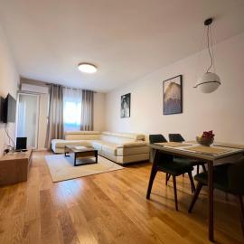White Homes 1BR - Central Point