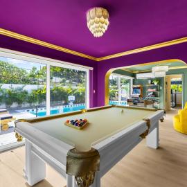 5 Min to Beach - Heated Pool Hot Tub 85 TV's BBQ Games