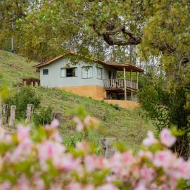 Hospedagem Colinas Chalé 2, hotel v mestu Aiuruoca