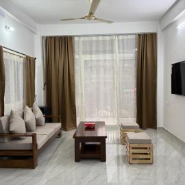 Tinhenric's Modern 3BHK Near Bhutan Gate