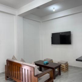 Tinhenric's Modern 2BHK Near Bhutan Gate