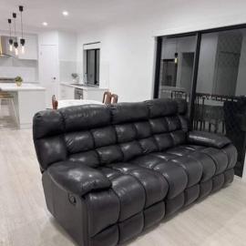 Bracken Ridge 2BR Entire Home, Self Check-In, Parking, hotel di Deagon
