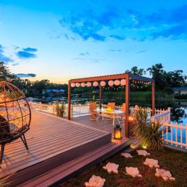 Heaven on the Water with Deck & BBQ, just 5 min to Beach