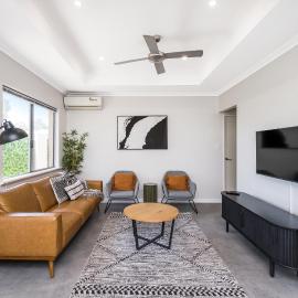Luxury on Lewes - 3BR Free Wi-Fi、パースのホテル