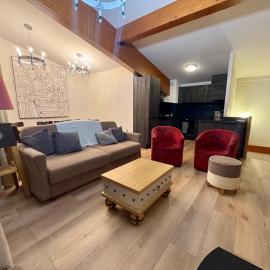 Edenarc Grand Duplex Familial 4 chambres, plein sud avec cheminée, hotel in Bourg-Saint-Maurice