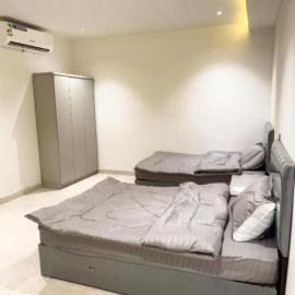 HoTEL, Hotel in Al Bad‘