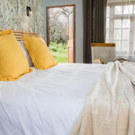 Rietfontein에 위치한 호텔 La Cottage on De Waterkloof Farm