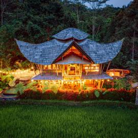 Luxury Nyan Bamboo House Sidemen, hotell i Selat
