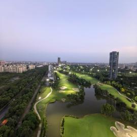The Mayfair Suites by AURACHE, hotel a Greater Noida