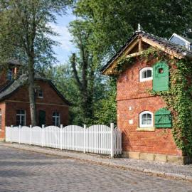 Viesnīca Bahnhof Droyßig - Übernachten im Denkmal pilsētā Droyßig