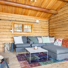 Cabin, 30 m to the sea, 25 min Oslo, 10 min Tusenfryd, hotel a Nordre Frogn