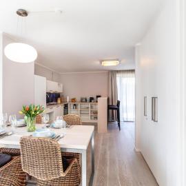 Prora Block 1 - Ferienwohnung mit Pool, Sauna und Fitness - Sonnenschein