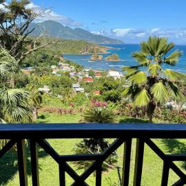 La Caye - Ocean View Villa, hotel i Calibishie