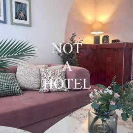 Jeonpo Cafe Street Near Seomyeon Entire House 2 Floors 7 Guests