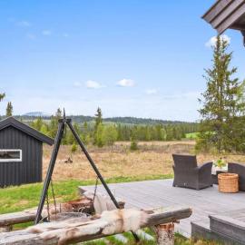 Solglimt, mountain cabin in Golsfjellet with jacuzzi, hotel i Gol