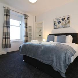 Modern 2 Bedroom Cottage Flat