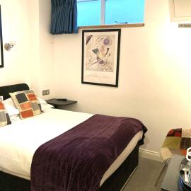 NELL GWYNN HOUSE - Hotel Style POD Room 68