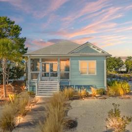 Pet Friendly Beach House - Salt Therapy by Panhandle Getaways