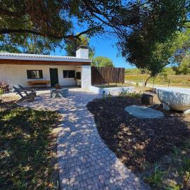Fisherman's Cottages at Blombosch Game Farm, hotel em Yzerfontein