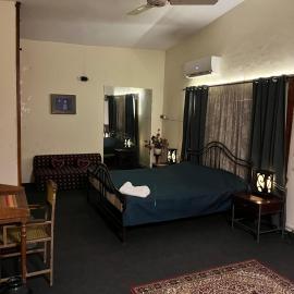 Rooms in Central Rawalpindi