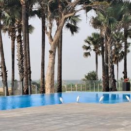 Apartment on the Bijilo beach with large pool, hotelli kohteessa Brufut