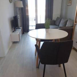 Apartament - Osiedle Przylesie 2 โรงแรมในนามิสลอฟ