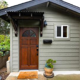 Sip, Golf & Unwind: Couple's Retreat in Fallbrook