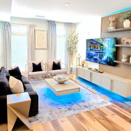 Buckhead Luxury Stay with Mood Lighting and Free Parking, hotel Atlantában