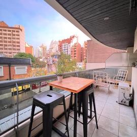 Departamento Plaza España con balcón