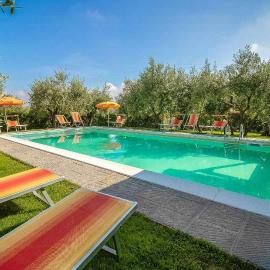 Apartment With Pool And Private Terrace In Tuscany
