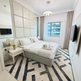 Damac mall street