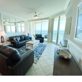 1511 Family Tides Oceanfront 3 BR 3 BA Mar Vista Grande