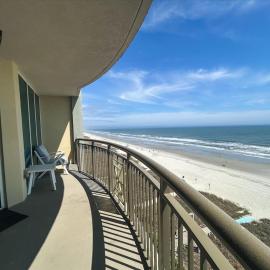 905 Endless Summer Oceanfront 3 BR 3 BA Condo Mar Vista Grande, hotel a North Myrtle Beach