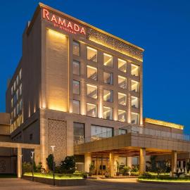 Ramada by Wyndham Sonipat Murthal, hotel en Sonipat