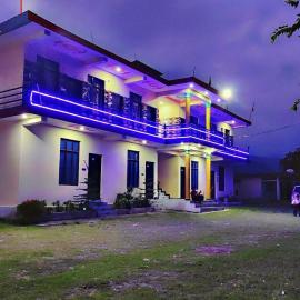 Yamunotri Darshan Resort By Preet rS
