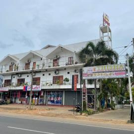 Thisha Hotel & Restaurant, hótel í Jaffna